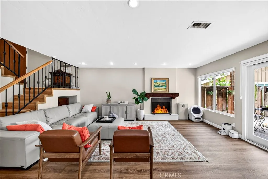 Additional image 4 of 802 W Glenwood Circle, Fullerton, CA 92832