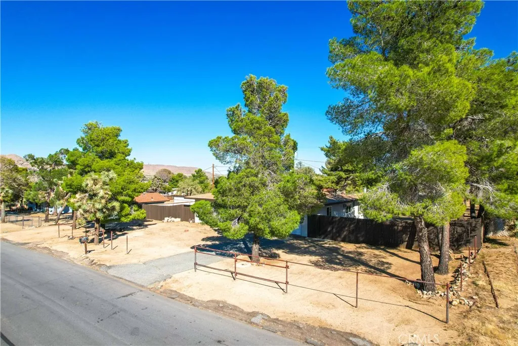 Additional image 5 of 7453 Condalia Avenue, Yucca Valley, CA 92284
