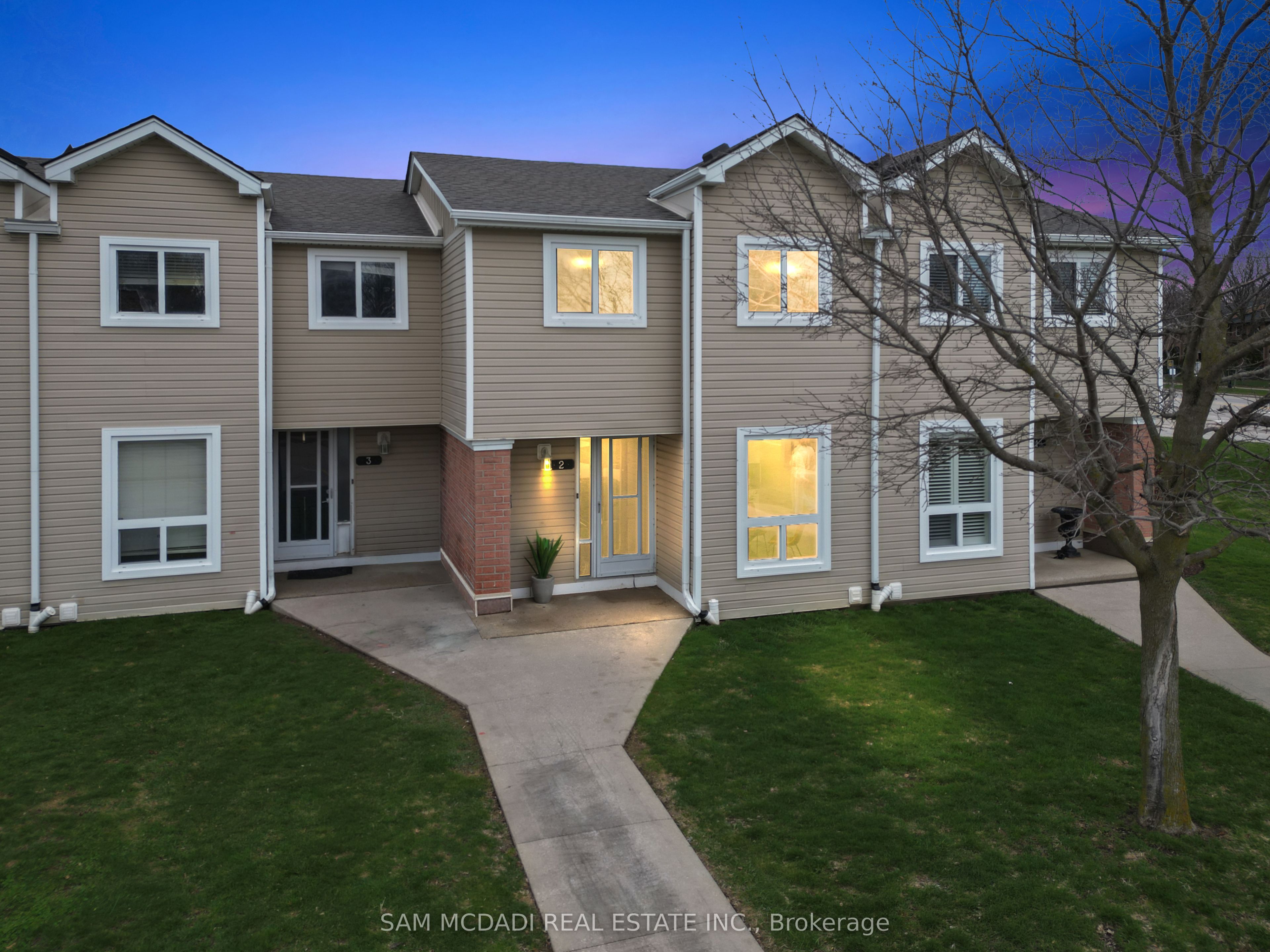 2-160 Rittenhouse Road, Kitchener, ON, N2E 3E9