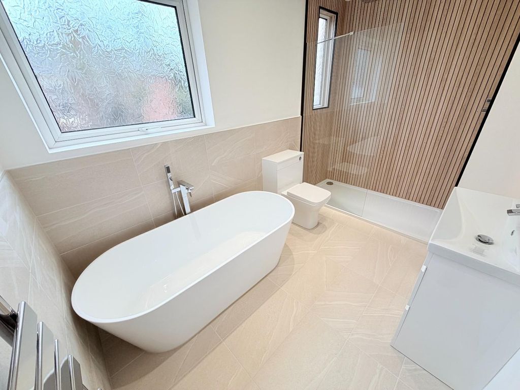 Additional image 31 of 5 bed semi-detached house for saleHutton Avenue, Hartlepool TS26