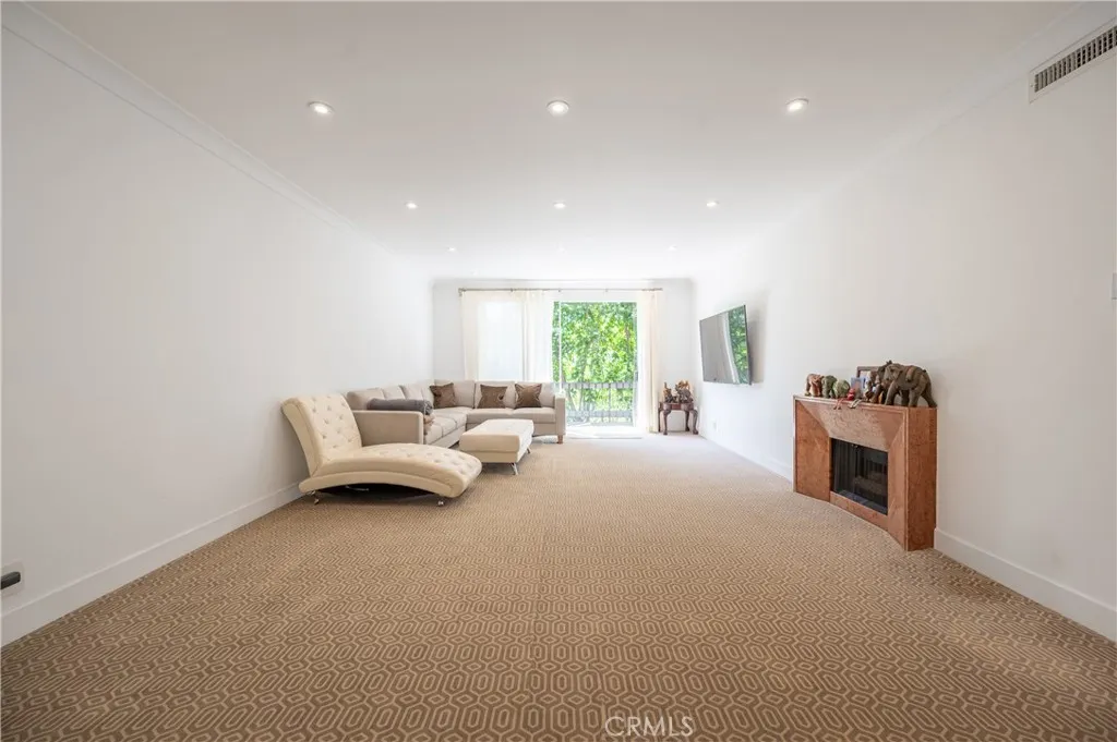 Additional image 35 of 11560 Moorpark Street Unit 204, North Hollywood, CA 91602