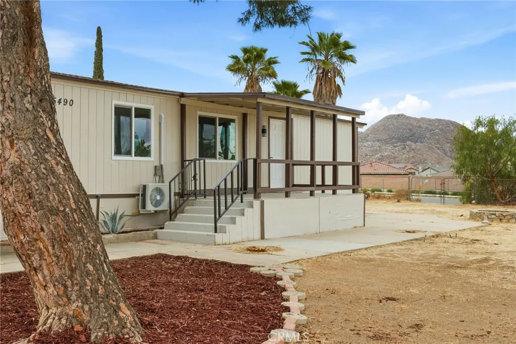 Additional image 3 of 25490 Briggs Rd, Homeland, CA 92548