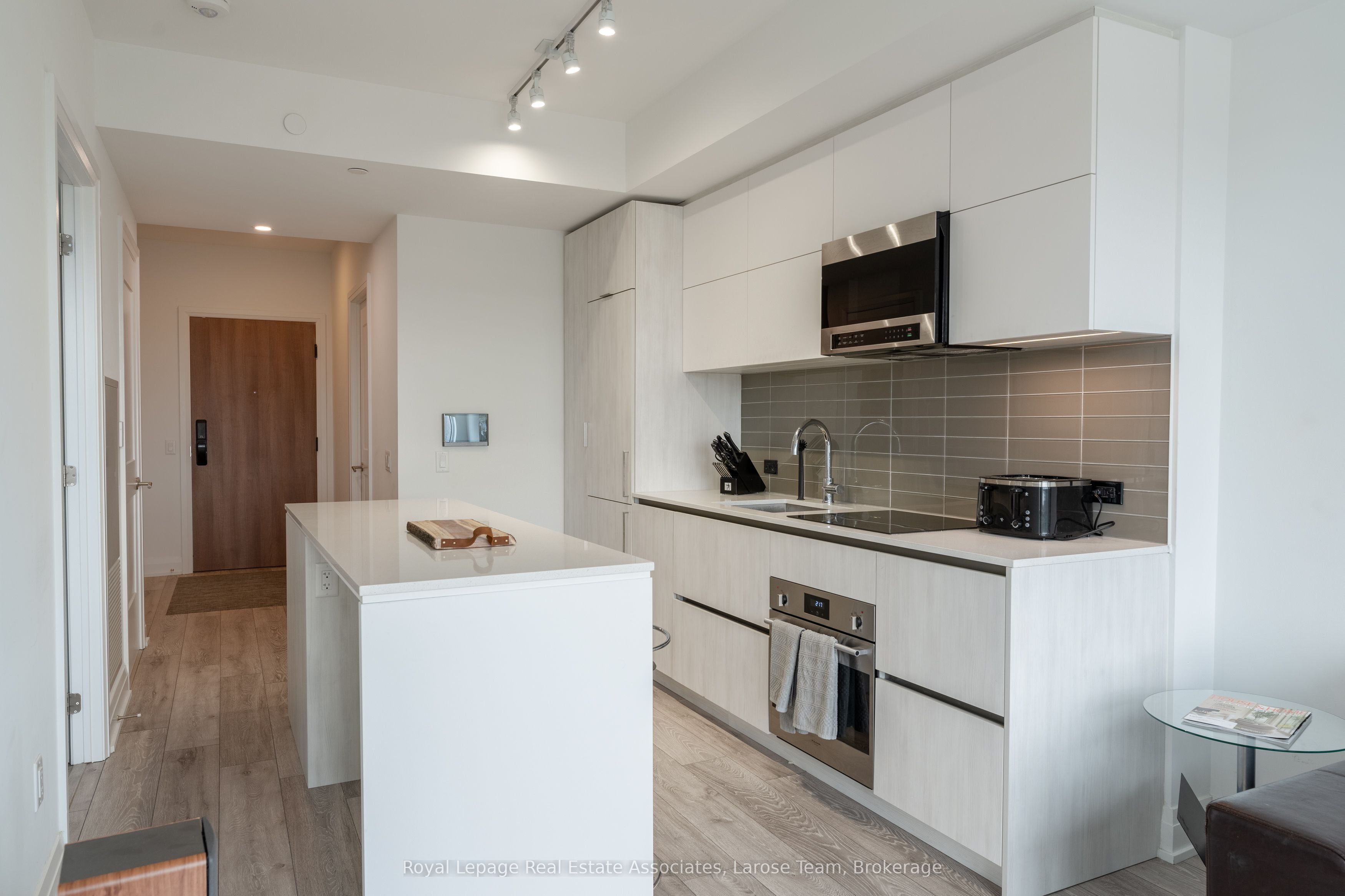 Additional image 3 of 1008-21 Park Street E, Mississauga, ON, L5G 1L7