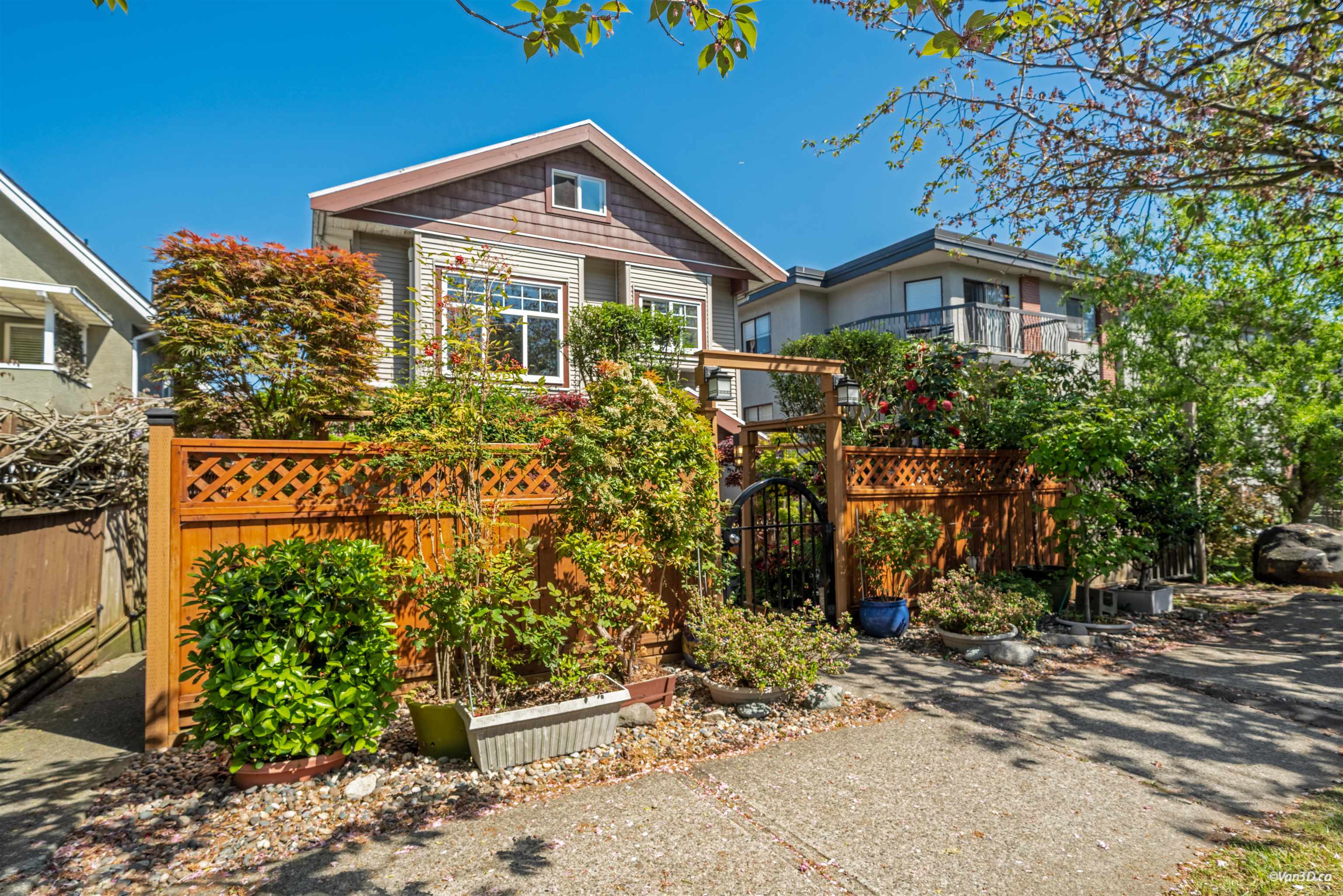 Additional image 2 of 1023 8th Avenue E, Vancouver, BC, V5T 1V1