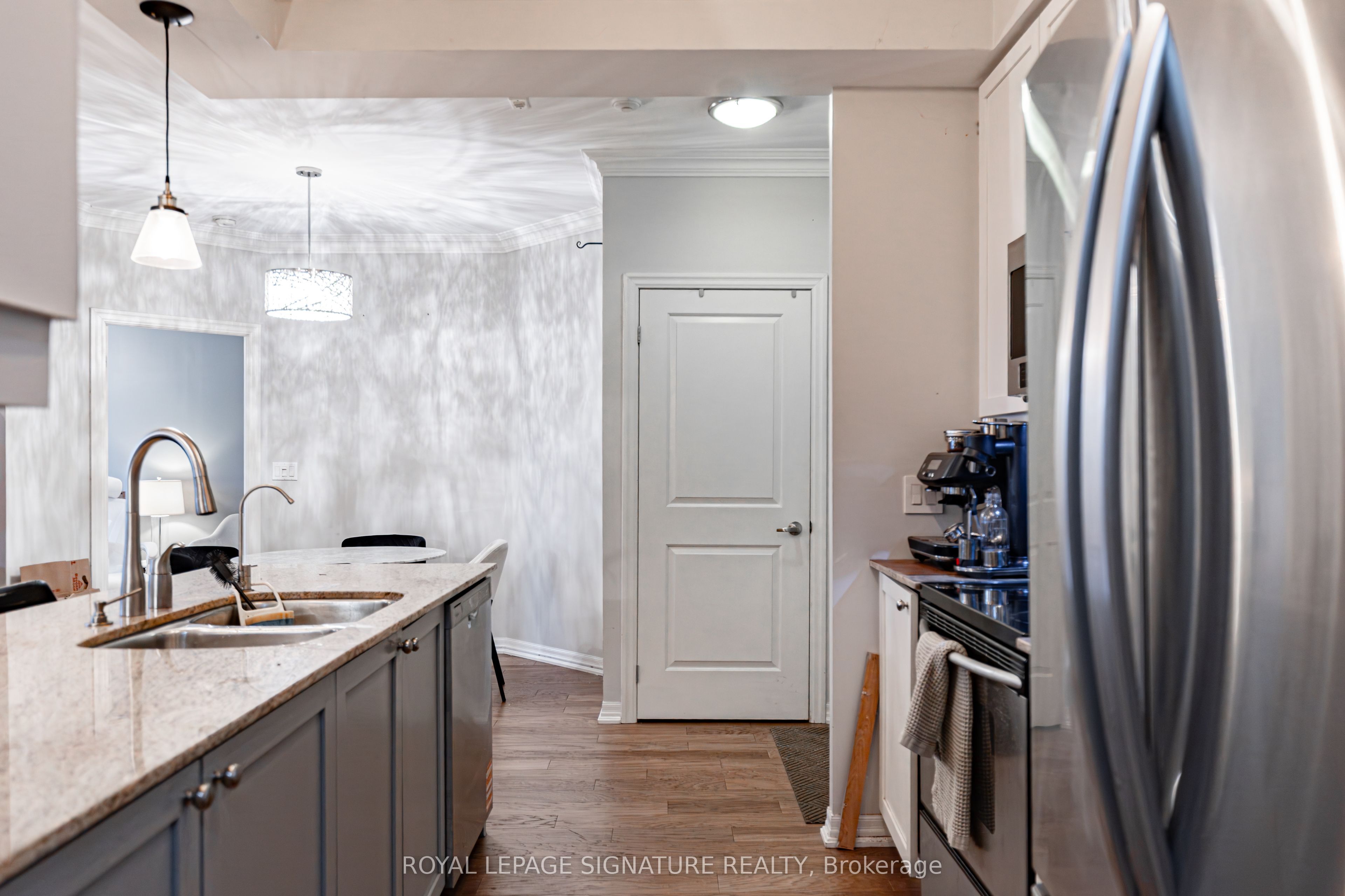 Additional image 5 of 109-245 Dalesford Road, Toronto, ON, M8Y 4H7