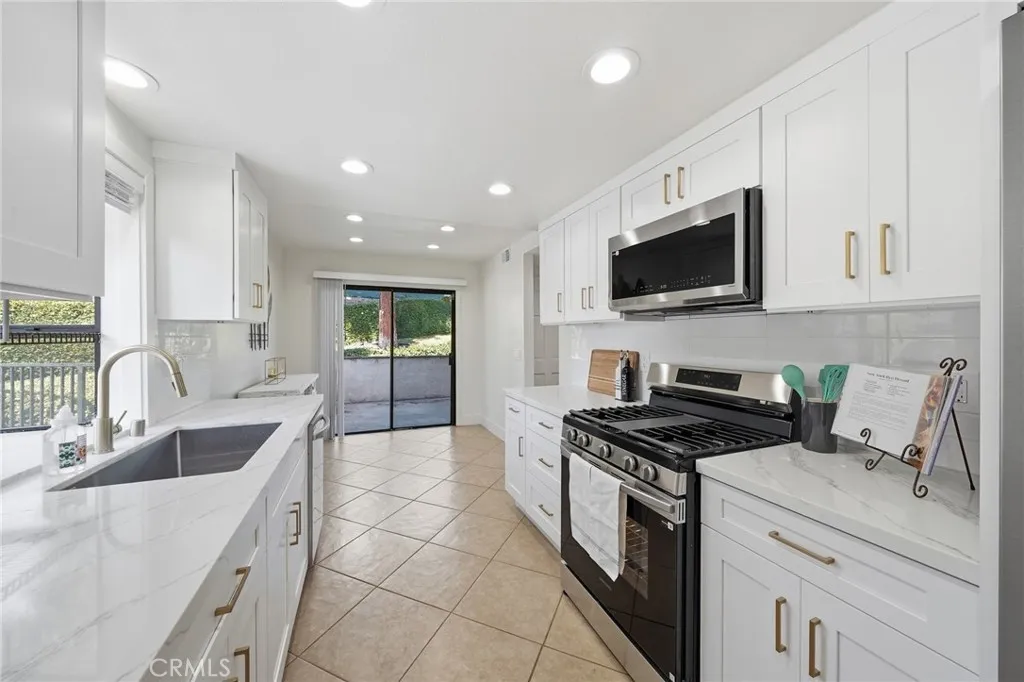 Additional image 12 of 1491 W Lambert Rd, La Habra, CA 90631