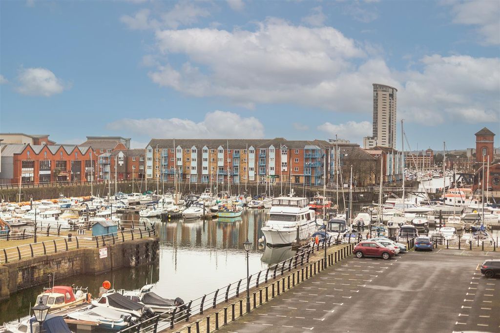 Additional image 31 of 3 bed flat for salePocketts Wharf, Marina, Swansea SA1