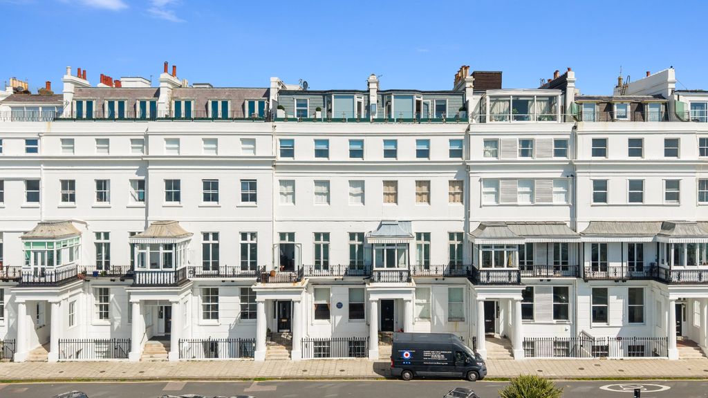 Additional image 34 of 3 bed flat for saleChichester Terrace, Brighton, East Sussex BN2
