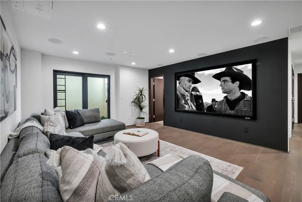 Additional image 134 of 332 Avenue E, Redondo Beach, CA 90277