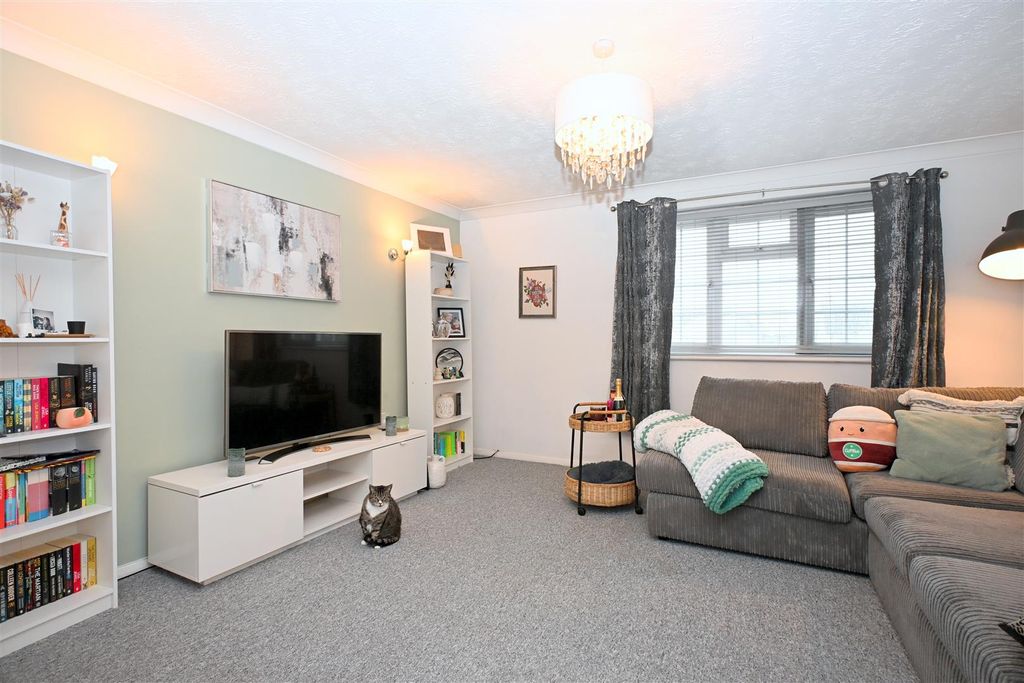 Additional image 2 of 2 bed flat for saleAlbert Road, Polegate BN26
