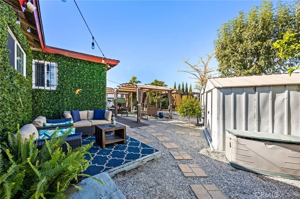 Additional image 110 of 421 E 219th St, Carson, CA 90745