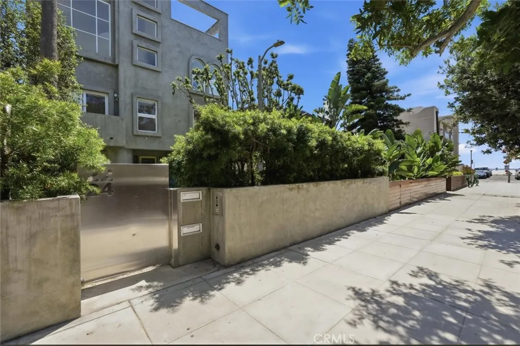 Additional image 6 of 24 Eastwind Street Unit 1, Marina Del Rey, CA 90292