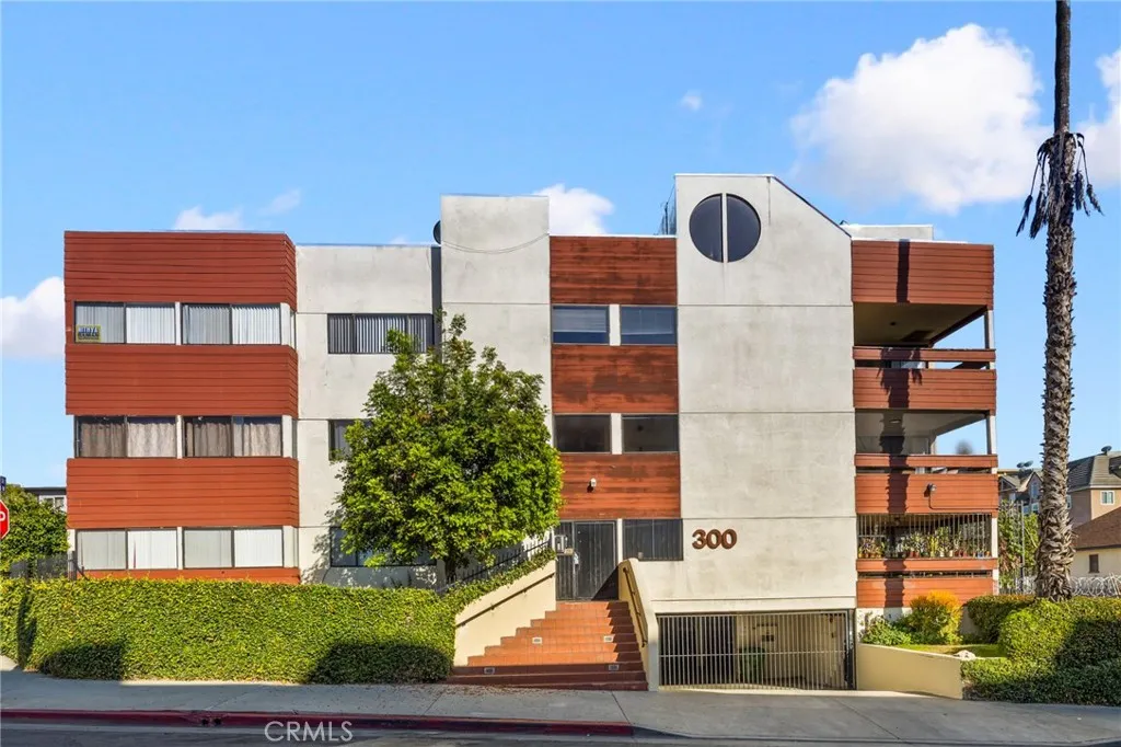 Additional image 53 of 300 S Reno Street Unit 303, Los Angeles, CA 90057