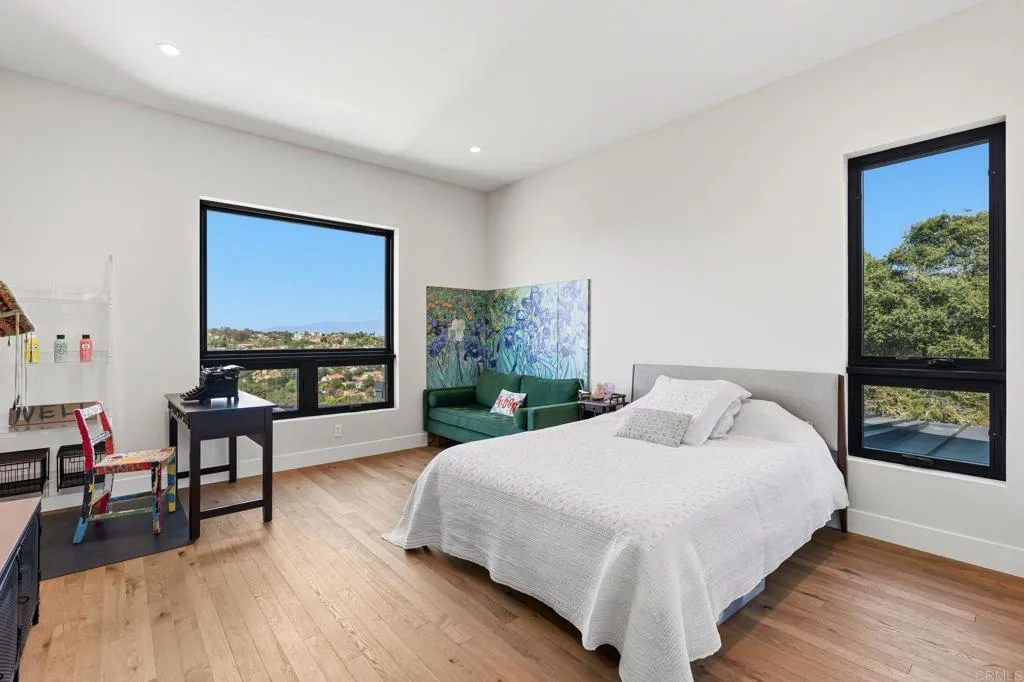 Additional image 123 of 10042 Tall Oak Dr, Escondido, CA 92026