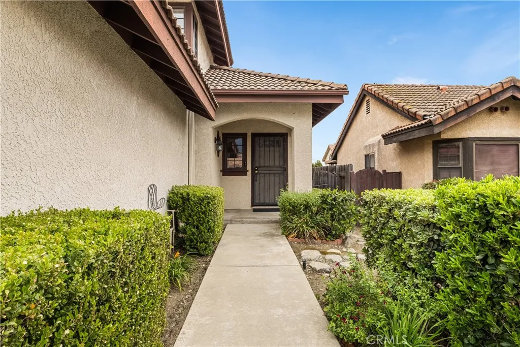 10545 Sunburst Drive, Rancho Cucamonga, CA 91730 photo 2
