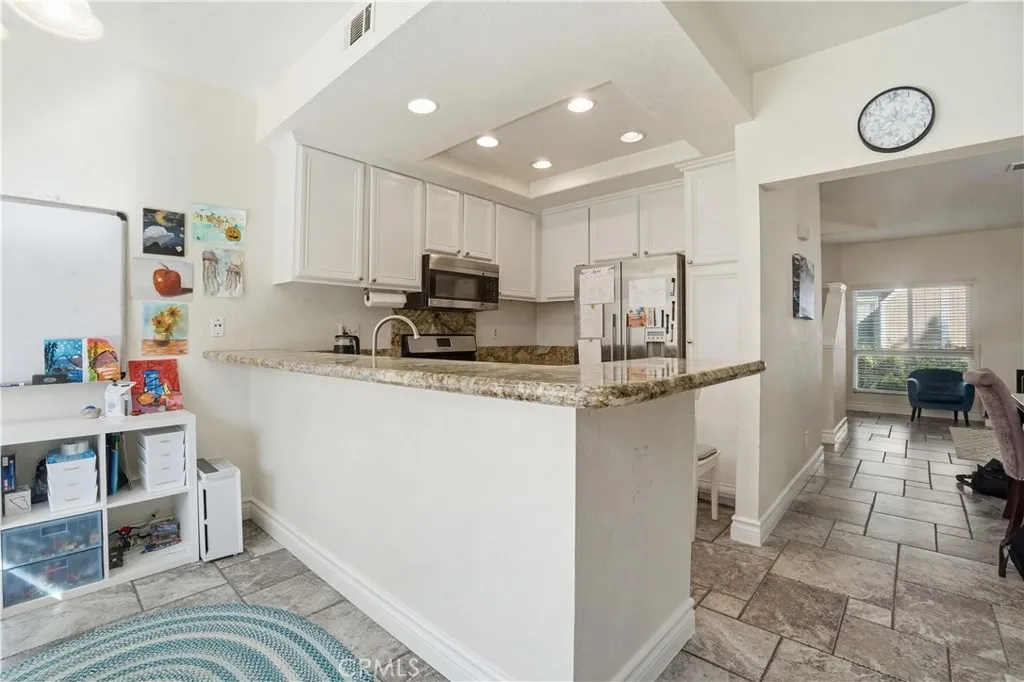 Additional image 76 of 48 Monroe, Irvine, CA 92620