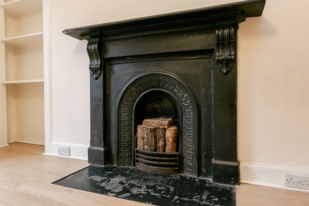 Additional image 9 of 1 bed flat for salePrince Regent Street, Leith, Edinburgh EH6