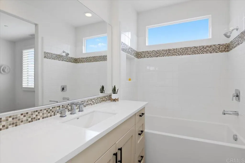 Additional image 74 of 2511 State Street, Carlsbad, CA 92008