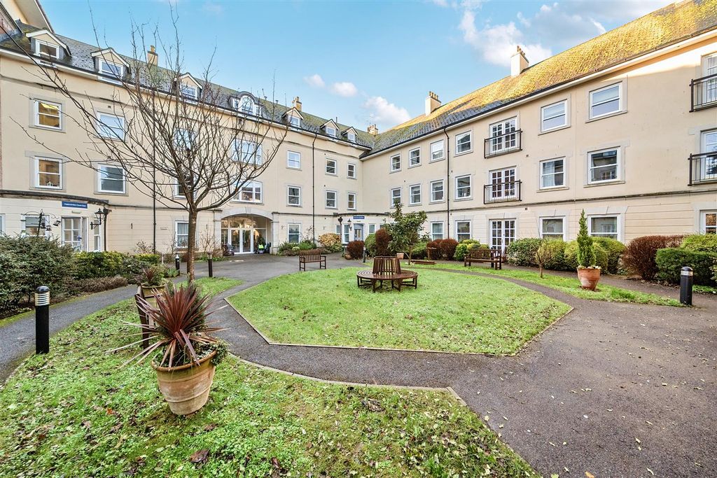 Additional image 10 of 1 bed flat for saleSomerleigh Road, Dorchester DT1