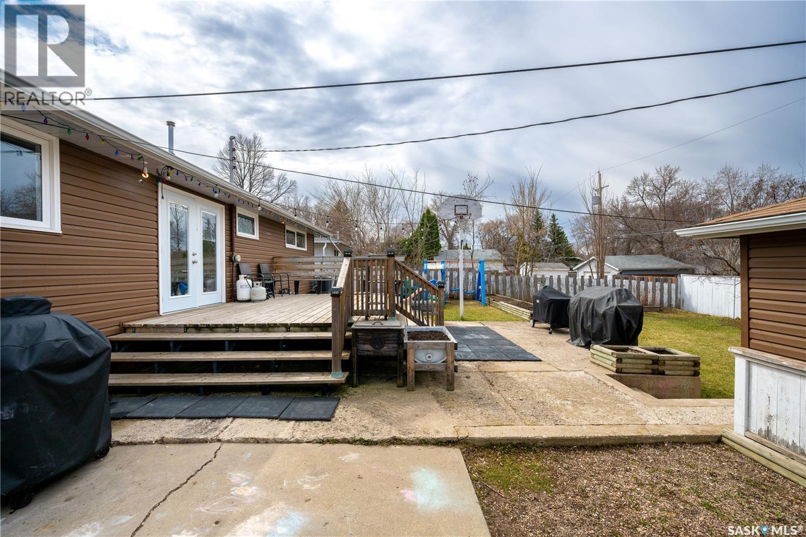 Additional image 4 of 2406 Irvine Avenue, Saskatoon, SK, S7J2A8