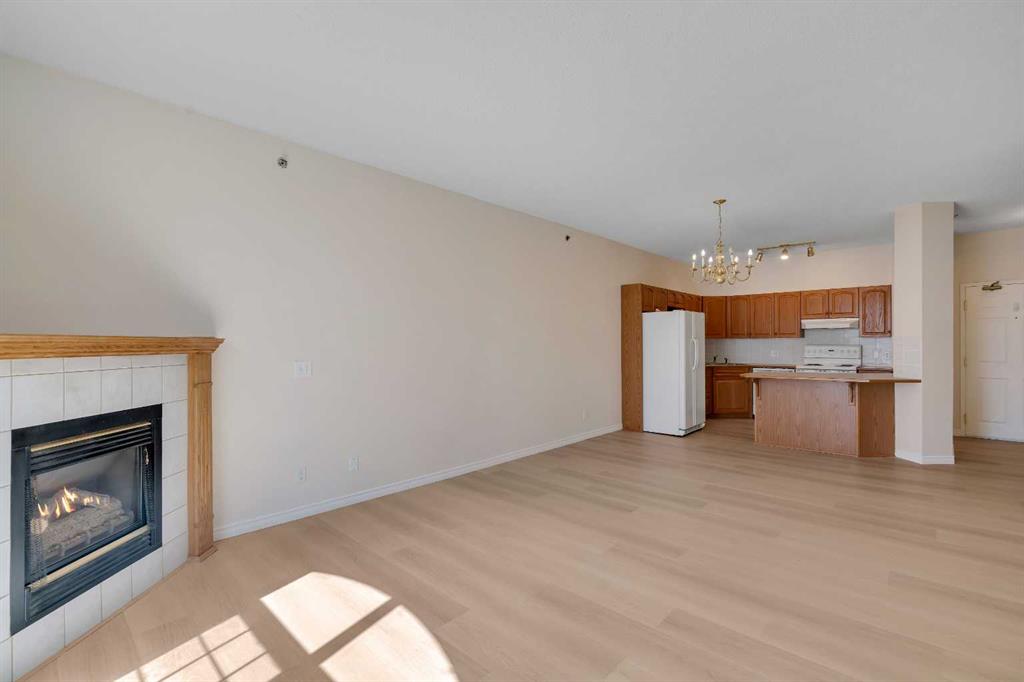 Additional image 3 of 203-4835 Dalhousie Drive NW, Calgary, AB, T3A 5R7
