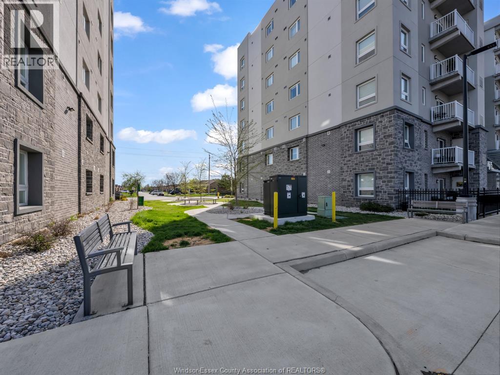 Additional image 3 of 104-1675 Banwell , Windsor, ON, N8P0G6