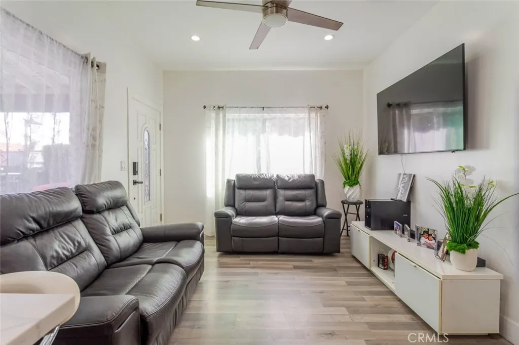 Additional image 55 of 316 W 73rd St, Los Angeles, CA 90003