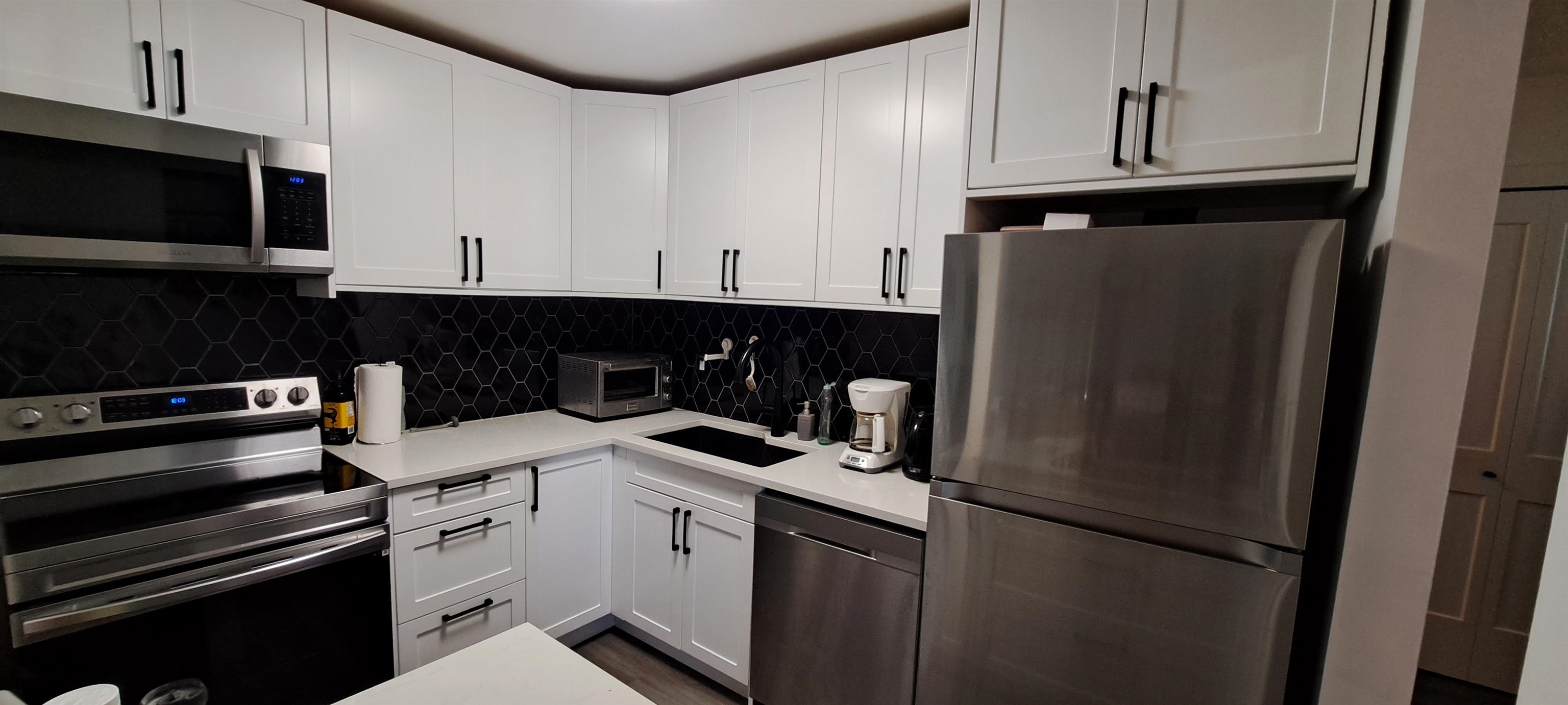 Additional image 3 of 305-32870 George Ferguson Way, Abbotsford, BC, V2S 7K1
