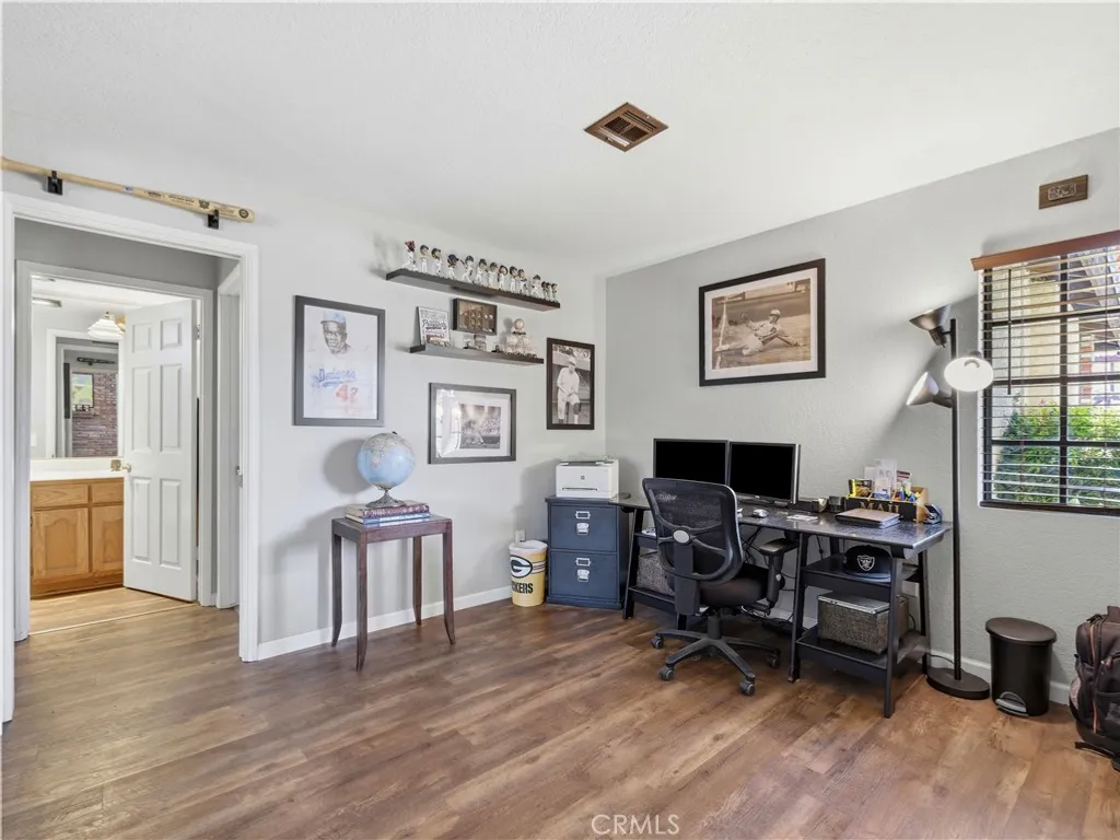 Additional image 19 of 22319 Lull Street, Canoga Park, CA 91304