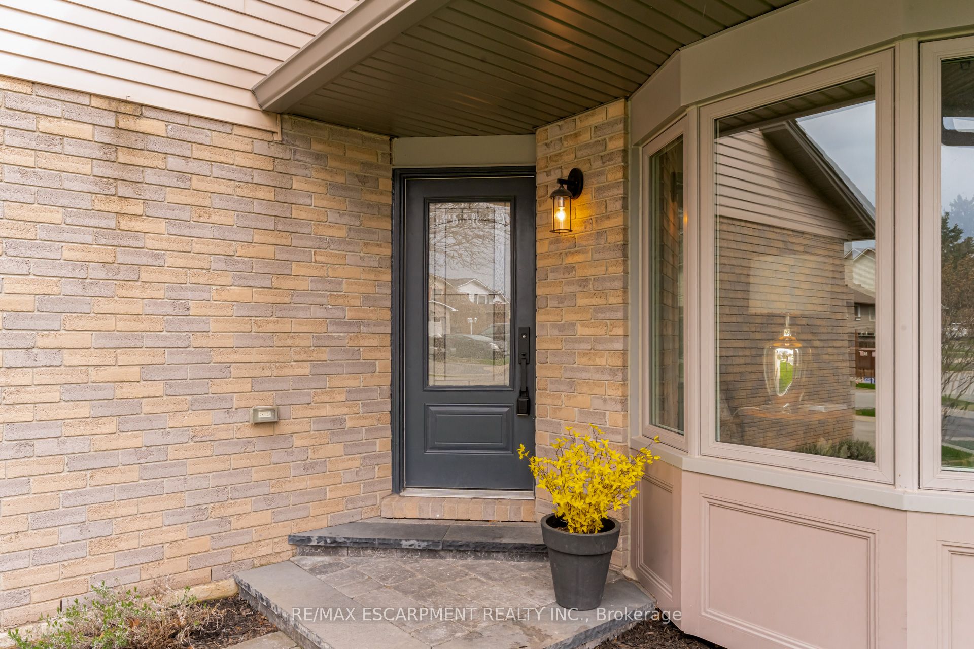 Additional image 2 of 1527 Riley Avenue, Burlington, ON, L7M 3C3