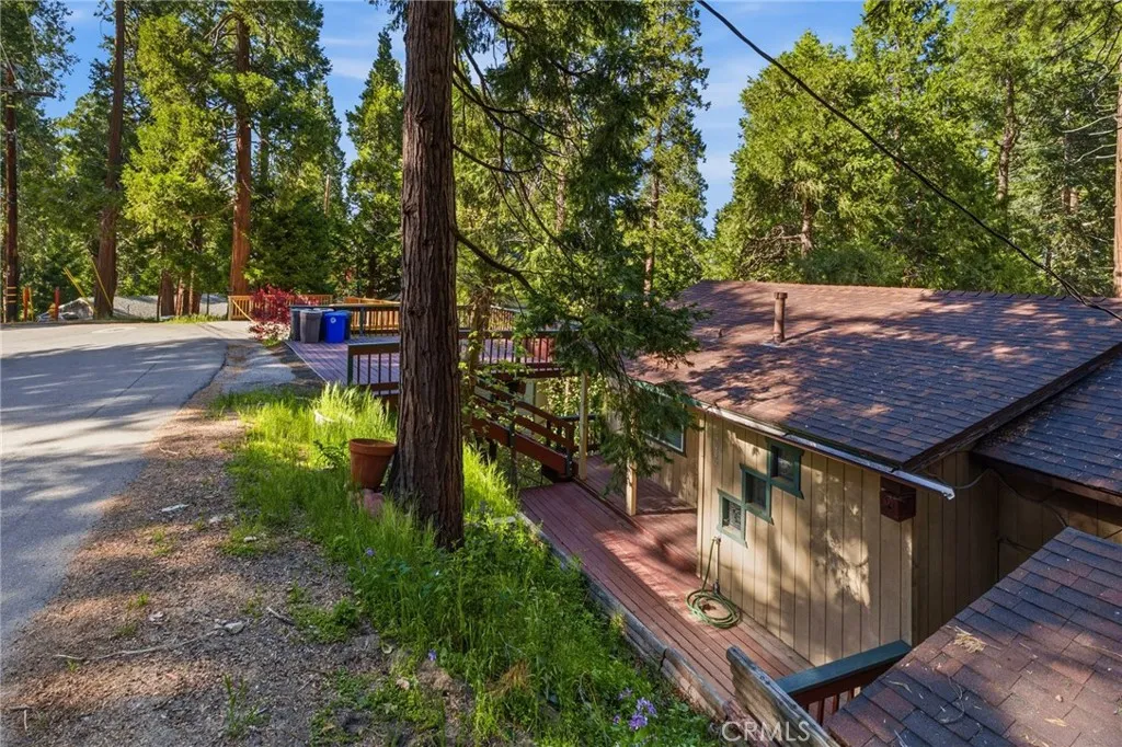 Additional image 2 of 24082 Altdorf Drive, Crestline, CA 92325