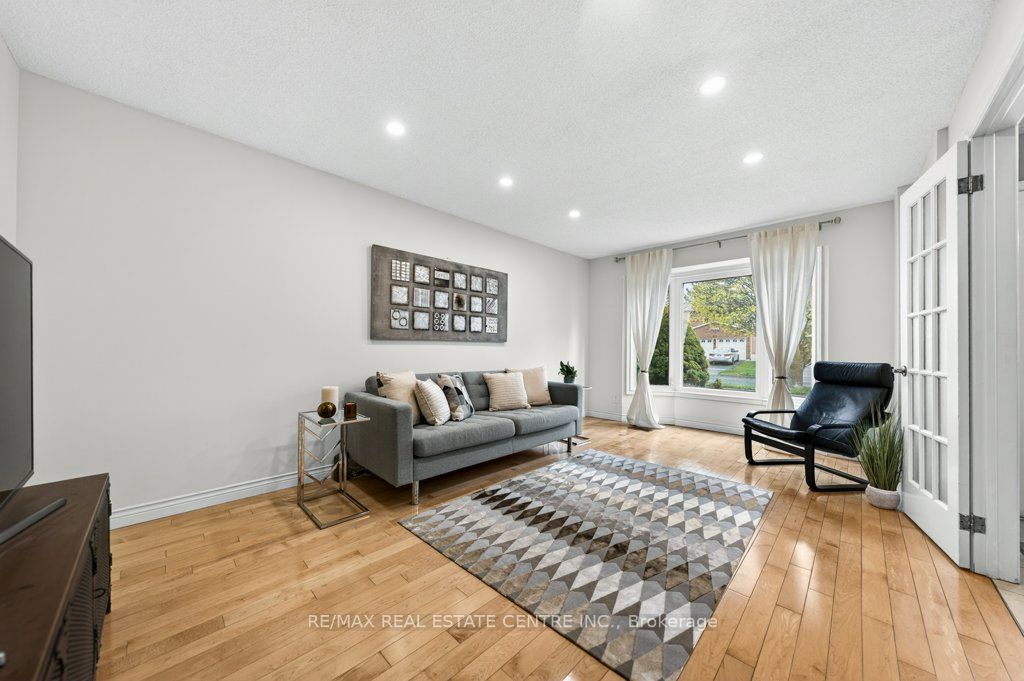 Additional image 4 of 40 Old Maple Lane, Kitchener, ON, N2N 2L2