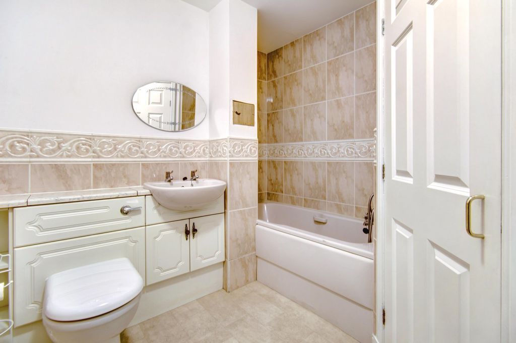 Additional image 16 of 2 bed flat for saleMary Fisher Crescent, Dumbarton G82