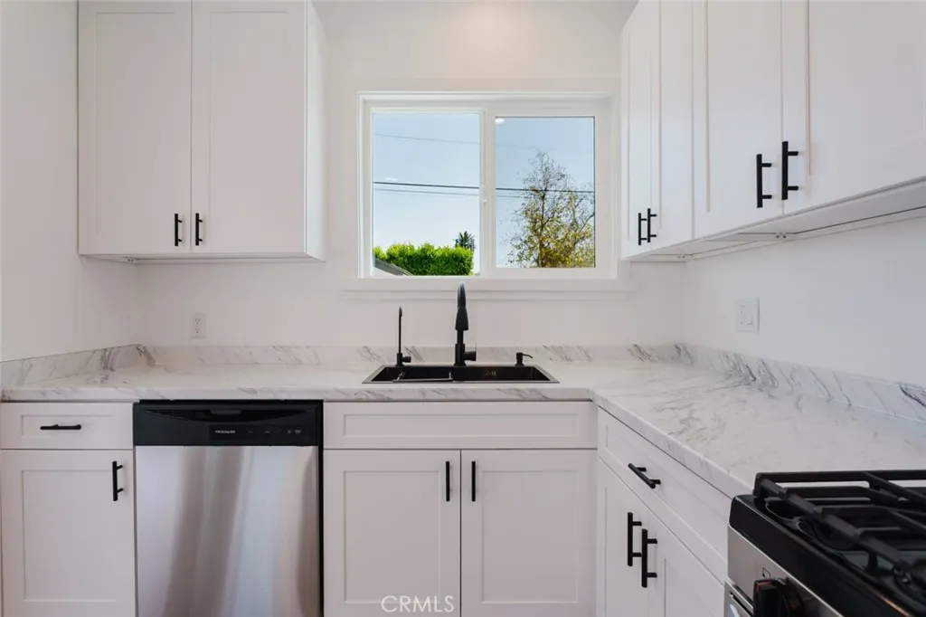 Additional image 49 of 10408 El Dorado Avenue, Pacoima, CA 91331