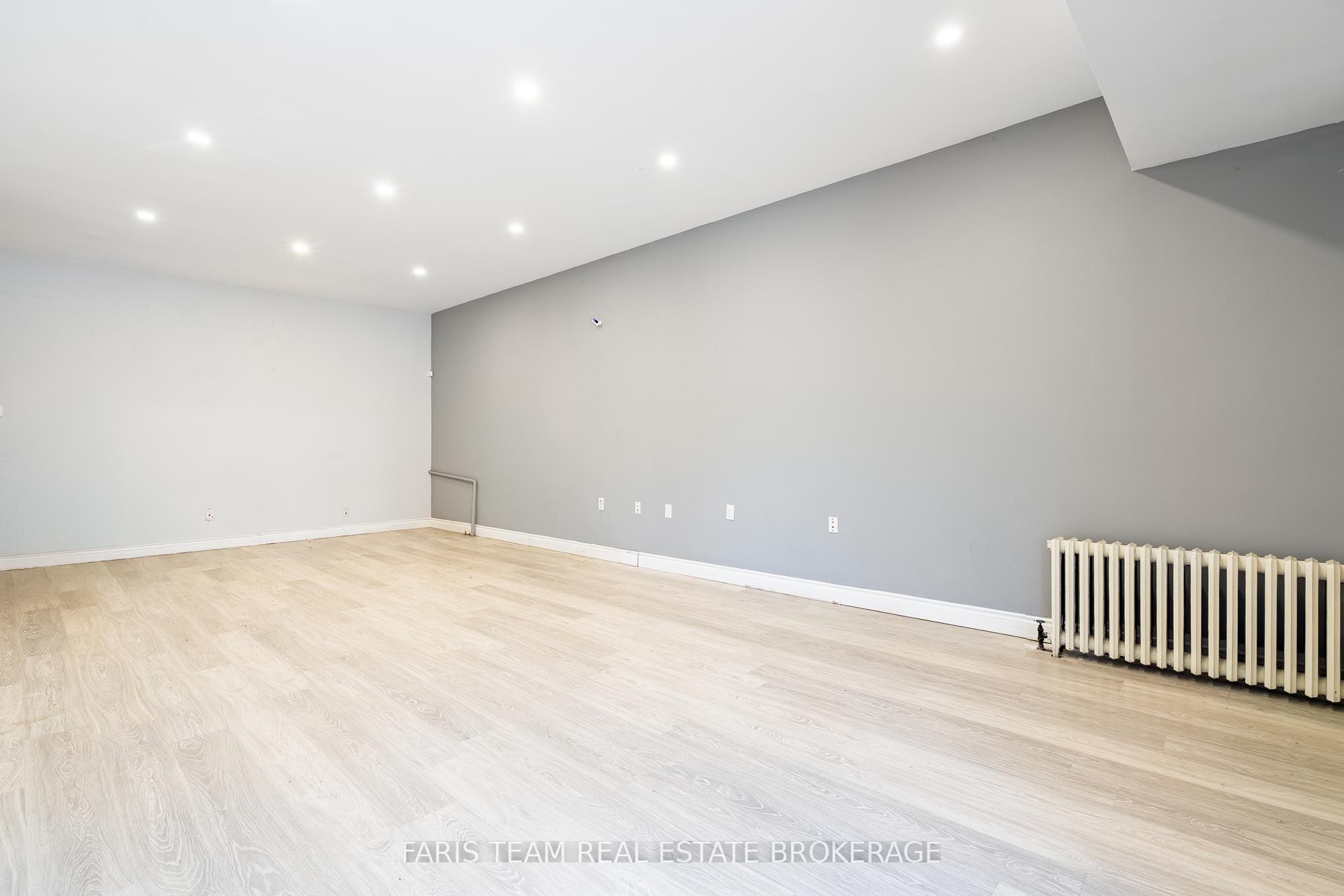 Additional image 5 of 267 Lakeshore Road E, Mississauga, ON, L5G 1G8