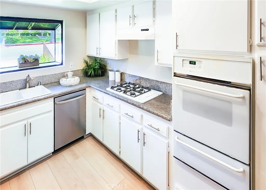 Additional image 52 of 768 W Foothill Blvd, Monrovia, CA 91016