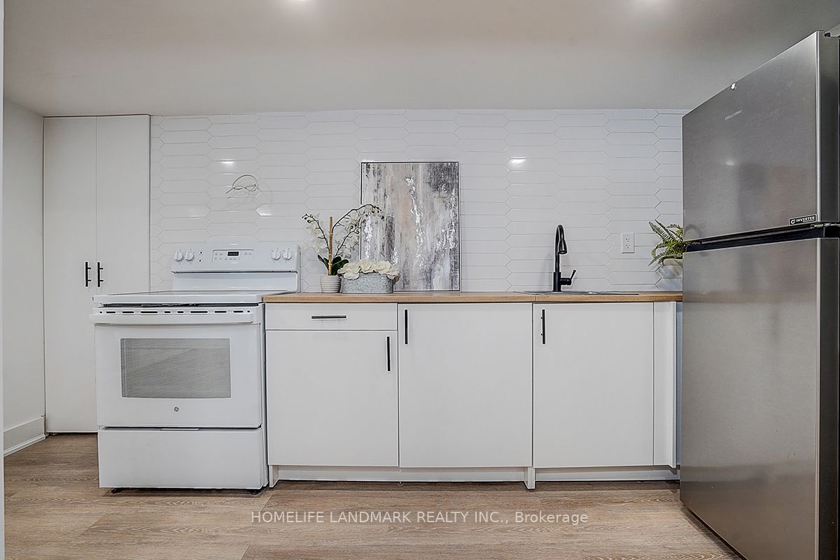 Additional image 6 of Lower 1-304 Kerswell Drive, Richmond Hill, ON, L4C 2X2