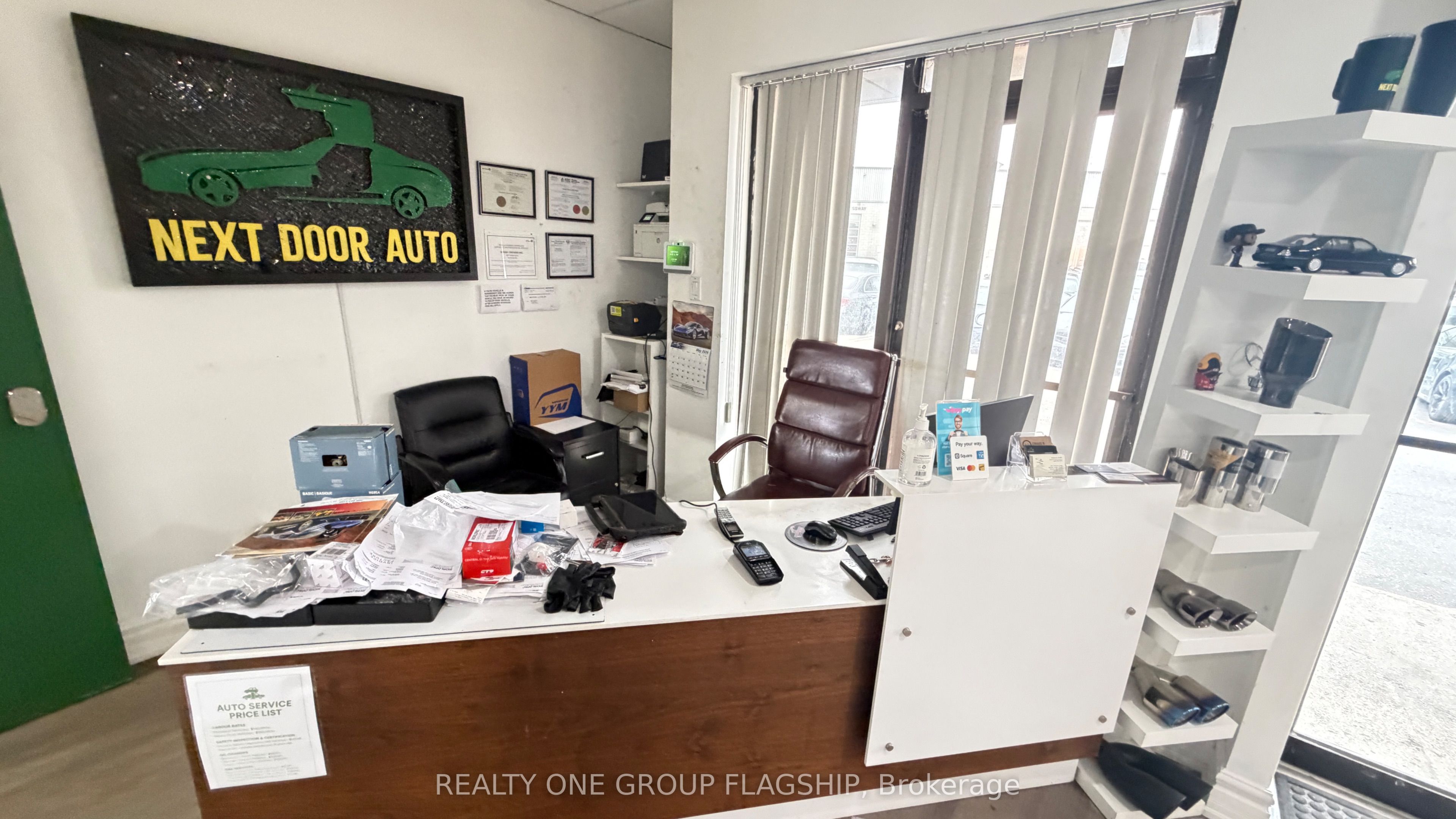 Additional image 3 of 37 Kodiak Crescent, Toronto, ON, M3J 3G5