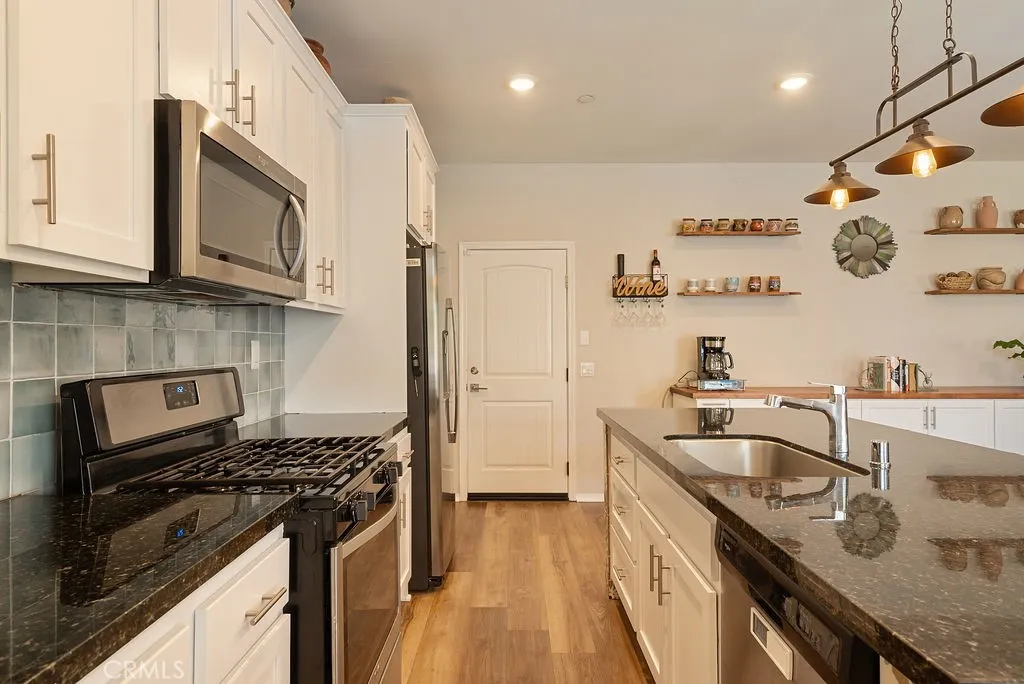 Additional image 79 of 829 S Pine Ave, Rialto, CA 92376