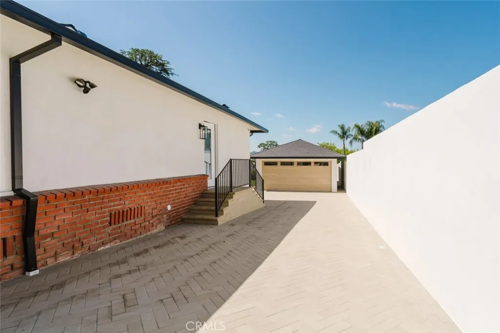 Additional image 150 of 941 Sherlock Drive, Burbank, CA 91501