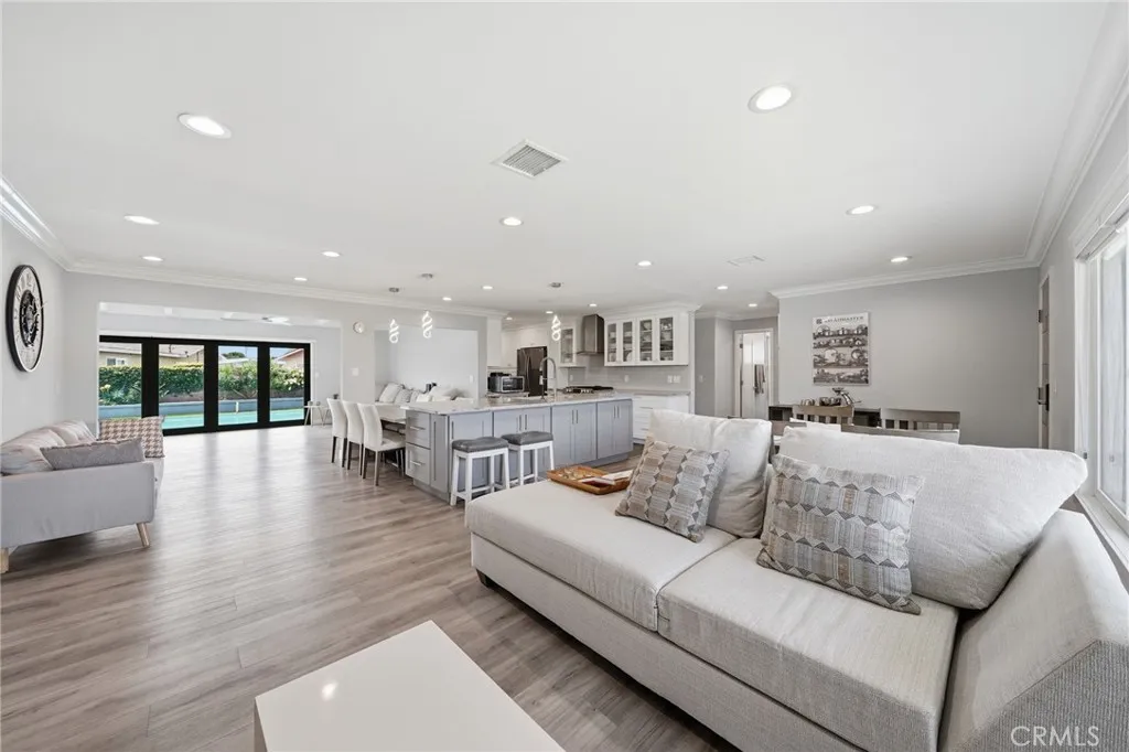 Additional image 18 of 2858 W Keys Ln, Anaheim, CA 92804