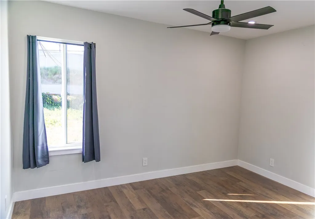 1615 E Hardwick St, Long Beach, CA 90807 photo 5