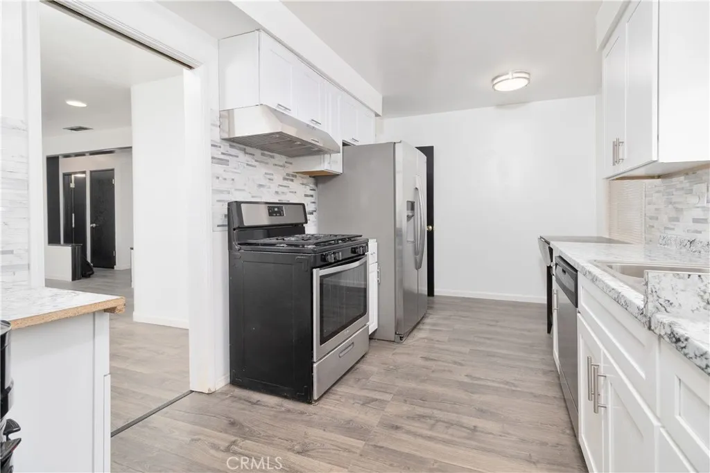 Additional image 72 of 20309 Roscoe Blvd, Winnetka, CA 91306