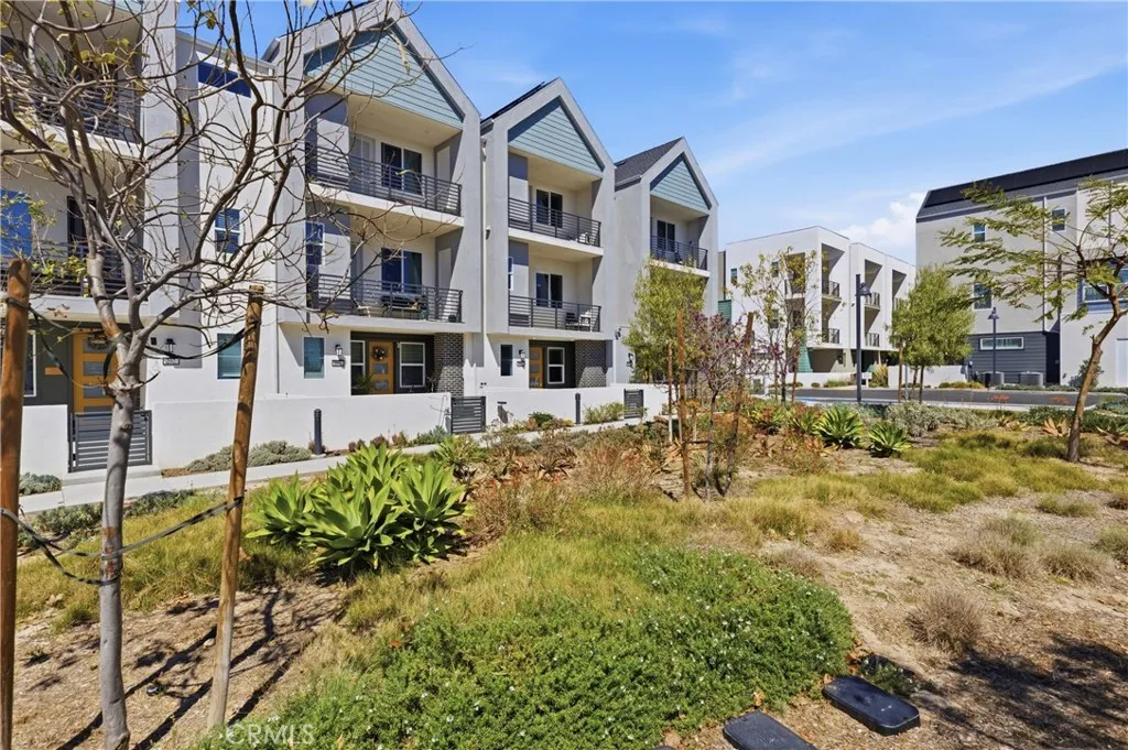 Additional image 38 of 253 Sash, Irvine, CA 92618