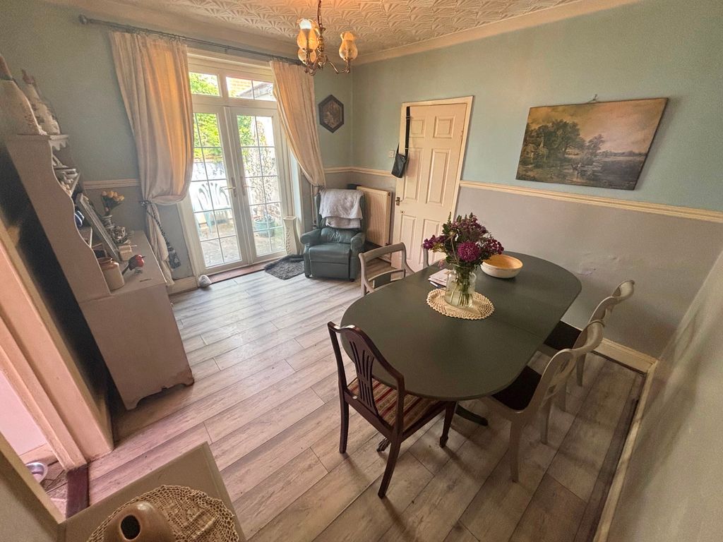 Additional image 13 of 3 bed bungalow for saleTwmpath Road, Pontypool NP4