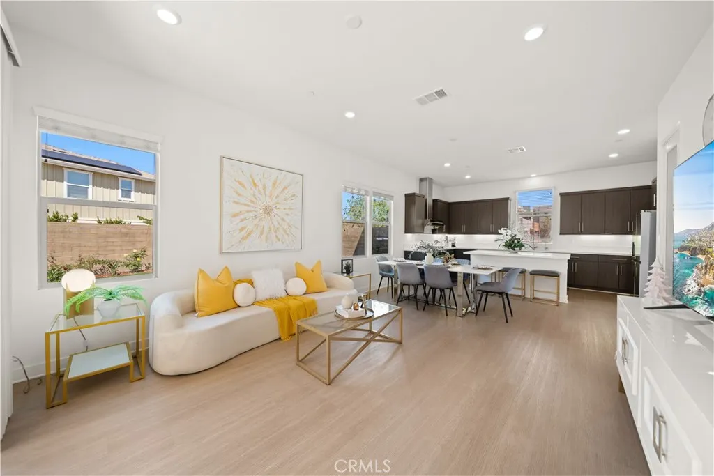 Additional image 13 of 131 Newall, Irvine, CA 92618
