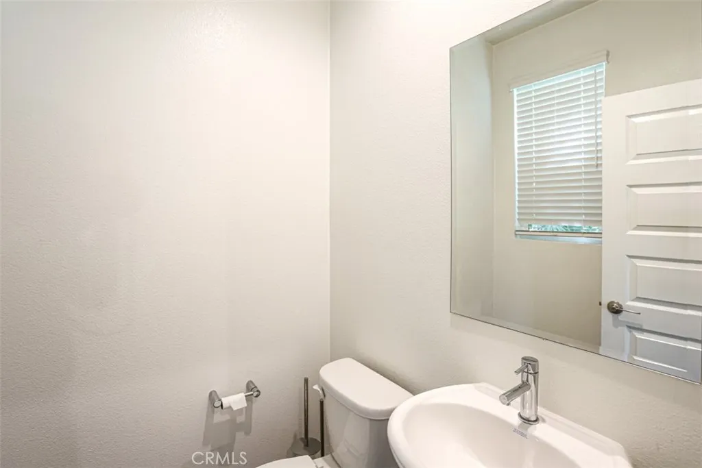 Additional image 23 of 919 E 2nd St, Santa Ana, CA 92701