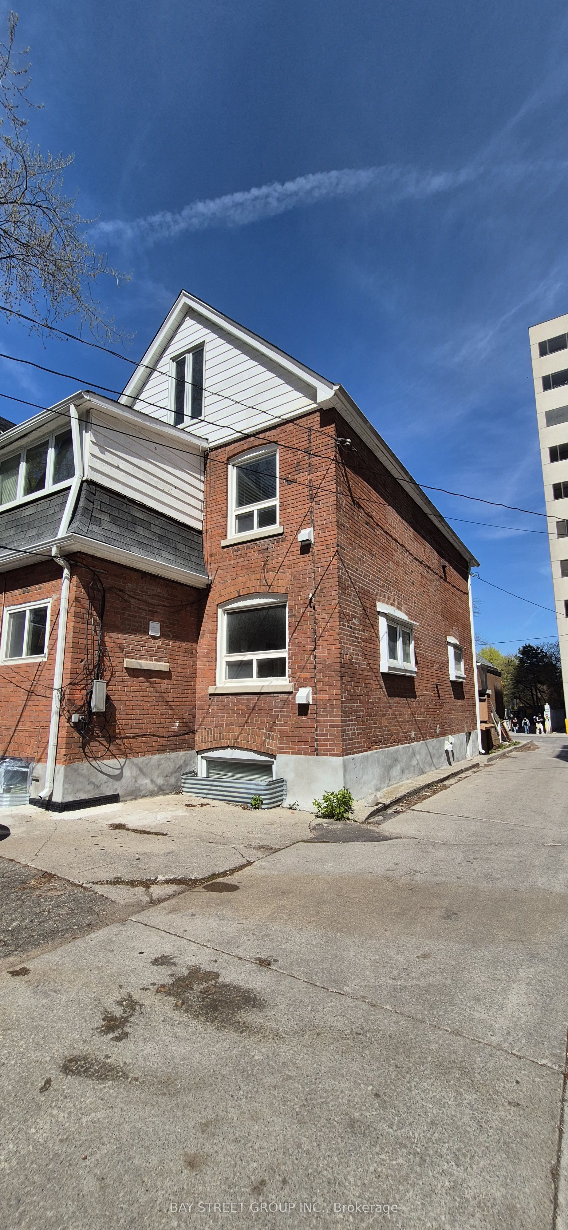 Additional image 2 of 6 Ferndale Avenue, Toronto, ON, M4T 2B3