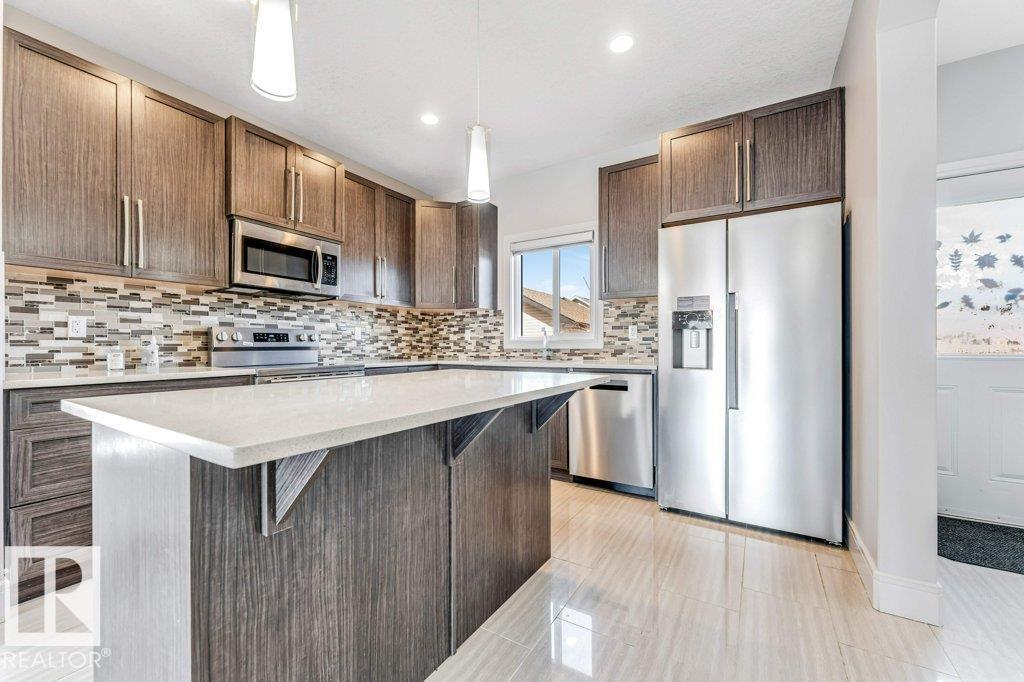 Additional image 4 of 2604 20 Avenue NW, Edmonton, AB, T6T0Y7