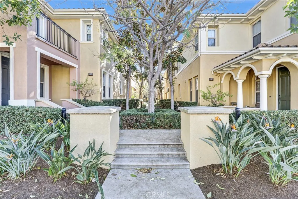 192 Wild Lilac, Irvine, CA 92620 photo 2